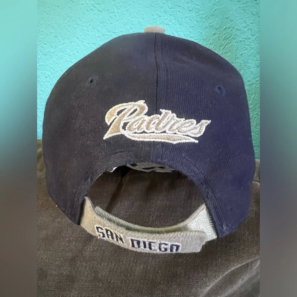 Vintage New Era San Diego Padres ball cap - child size